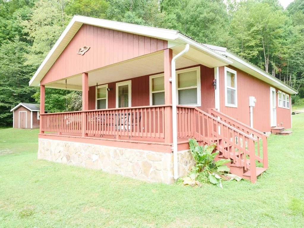 Picture of Off-Grid Living with a Pond on 11+ Acres in Cave, West Virginia - Home Gems